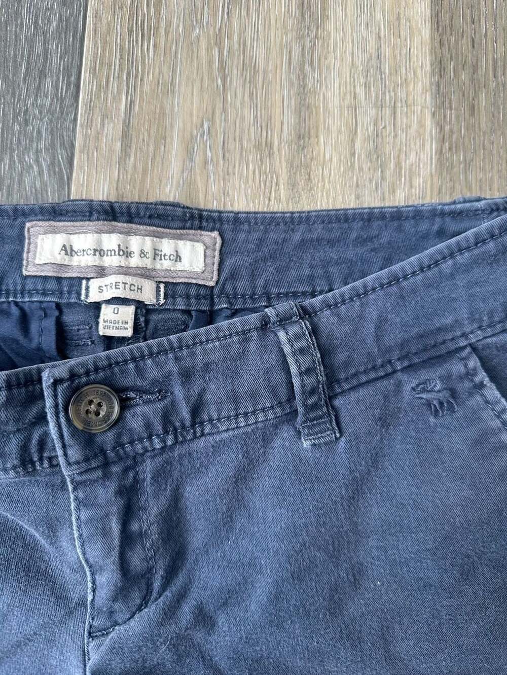 Abercrombie & Fitch Navy Blue Stretch Mini Shorts Size 0 Y2K Low Rise - Picture 3 of 4